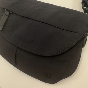 Lululemon All Night Festival Bag